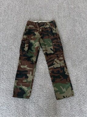 Levi's Women's Straight Leg Cargo Pants - Green/Brown Camo
